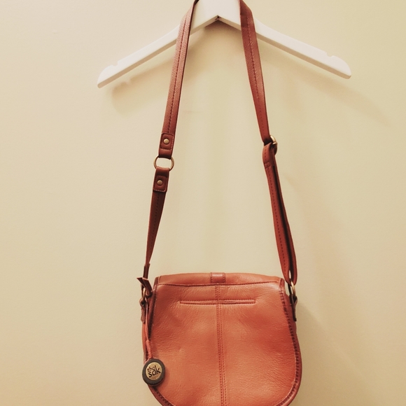 The Sak crossbody handbag, brown, leather zipper opening - Picture 4 of 15